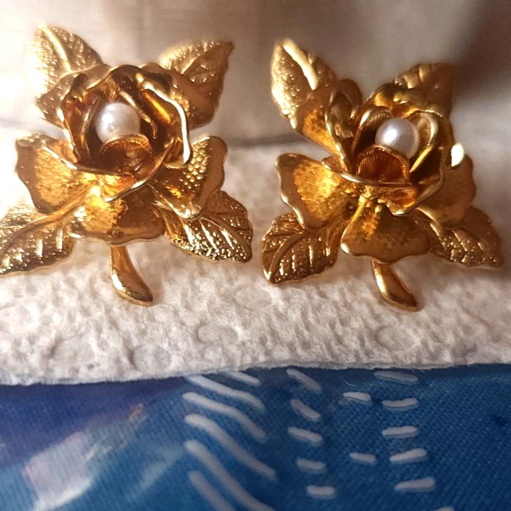 Flower Earrings with Pearl Centers
